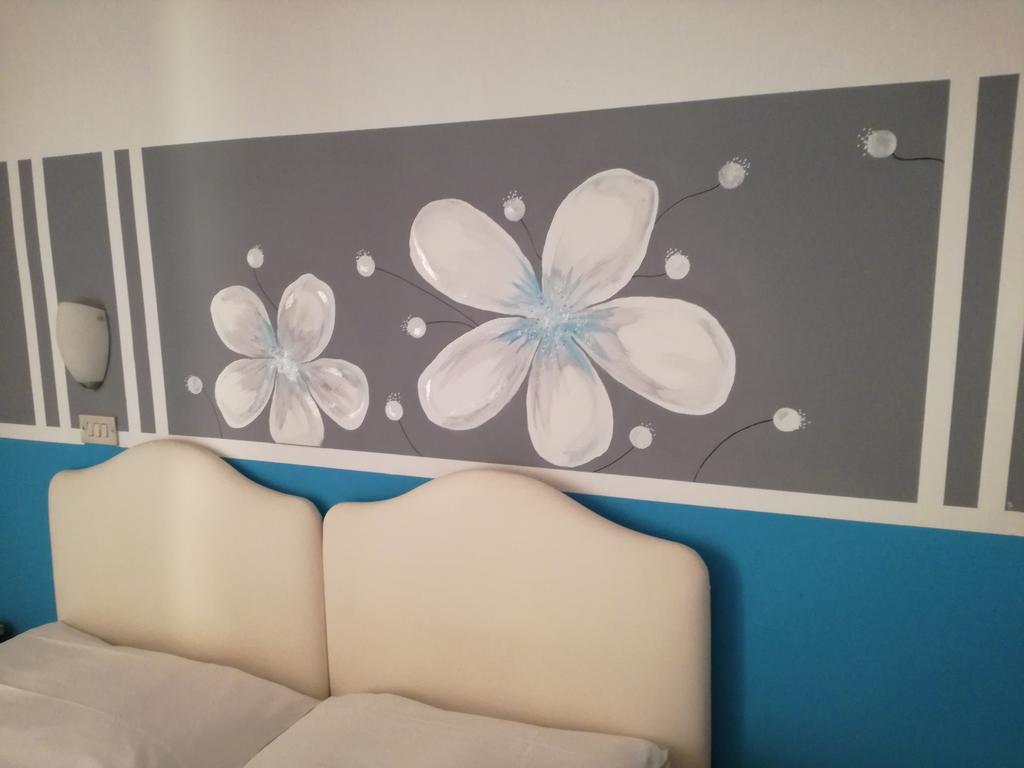 Albergo B&B Serafini Римини Екстериор снимка